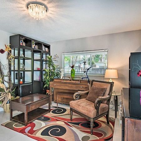 Shady And Eclectic Fort Lauderdale Dwelling With Yard! 外观 照片